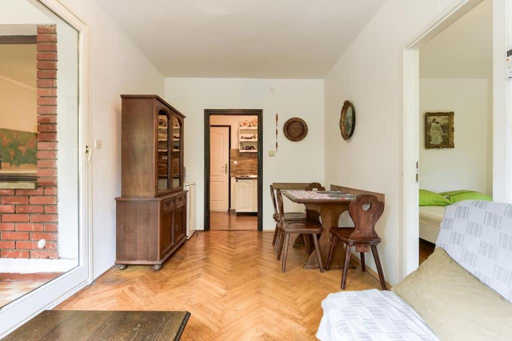 Ferienwohnung Apartman Legacy Zadar Exterior foto