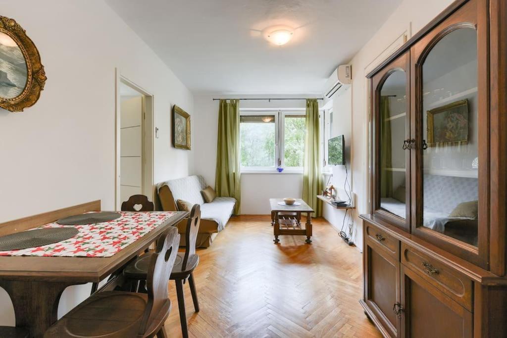 Ferienwohnung Apartman Legacy Zadar Exterior foto