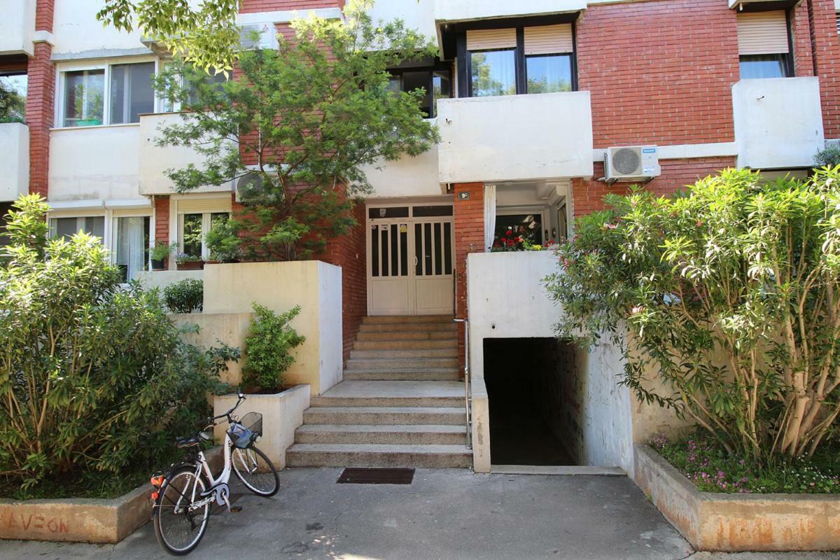 Ferienwohnung Apartman Legacy Zadar Exterior foto